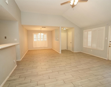 14305 Levering St - Photo Thumbnail 5