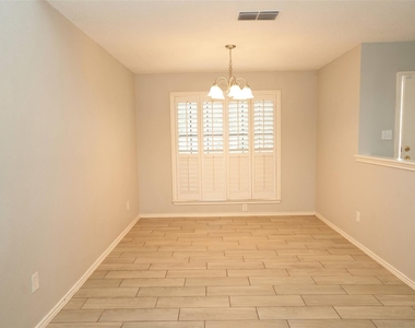 14305 Levering St - Photo Thumbnail 3