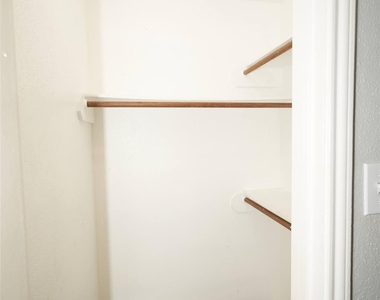 14305 Levering St - Photo Thumbnail 8
