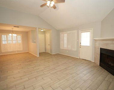 14305 Levering St - Photo Thumbnail 6