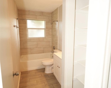 14305 Levering St - Photo Thumbnail 10