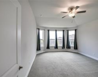 109 Lorena Ln - Photo Thumbnail 21