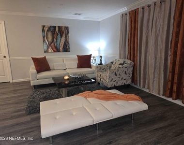2441 Brookside Avenue - Photo Thumbnail 3