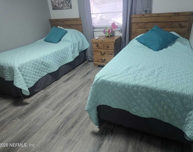 2441 Brookside Avenue - Photo Thumbnail 13
