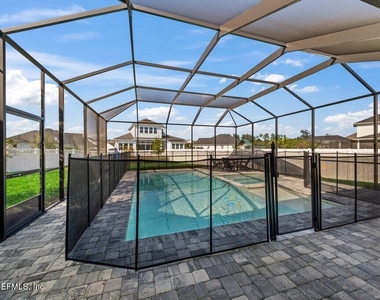 215 Pine Grove Point - Photo Thumbnail 38
