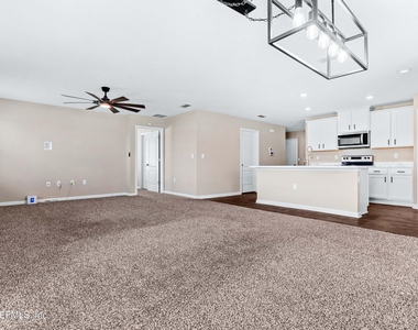 2229 Willow Glen Lane - Photo Thumbnail 10