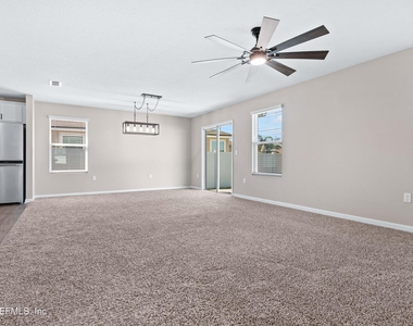 2229 Willow Glen Lane - Photo Thumbnail 9