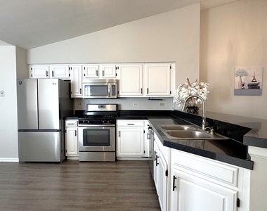 8249 Ripple Ridge - Photo Thumbnail 2