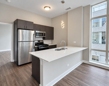 1545 W North Avenue - Photo Thumbnail 1