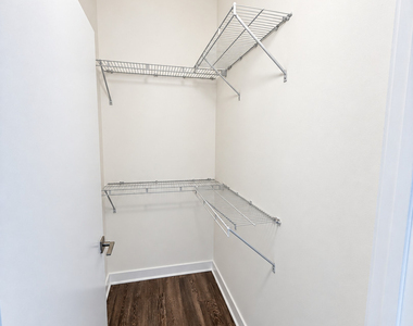 1545 W North Avenue - Photo Thumbnail 8