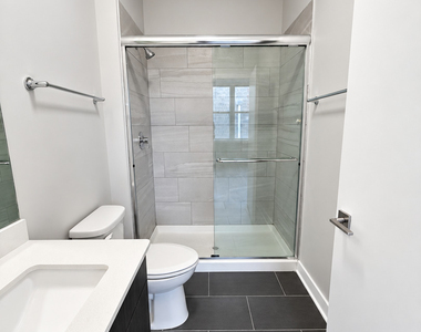 1545 W North Avenue - Photo Thumbnail 10