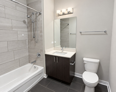 1545 W North Avenue - Photo Thumbnail 16