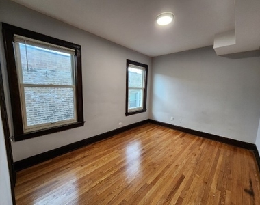 5357 W Montrose Avenue - Photo Thumbnail 15