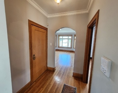 5357 W Montrose Avenue - Photo Thumbnail 14