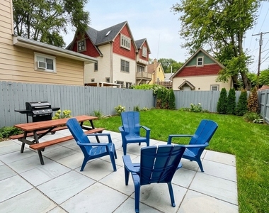 1041 Dewey Avenue - Photo Thumbnail 22
