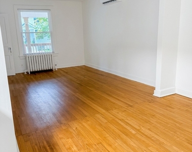 1041 Dewey Avenue - Photo Thumbnail 4