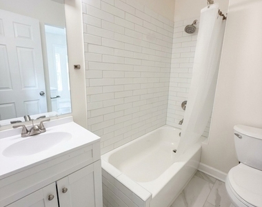 1041 Dewey Avenue - Photo Thumbnail 17