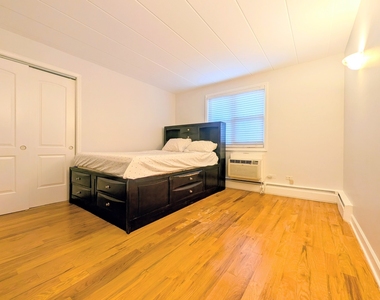 6161 N Hoyne Avenue - Photo Thumbnail 4