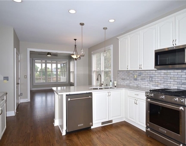 12972 Waterside Drive - Photo Thumbnail 10