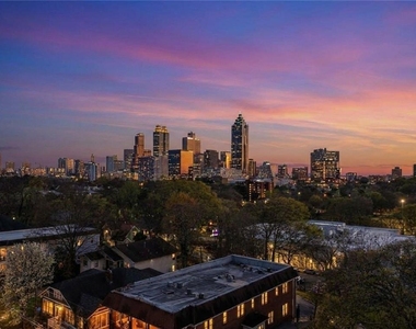 525 Parkway Drive Ne - Photo Thumbnail 17