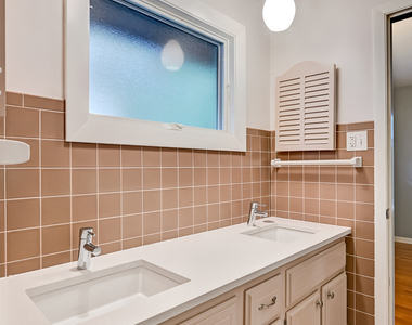 809 N Madison Street - Photo Thumbnail 18
