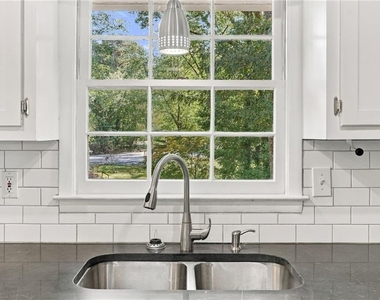 751 Smithstone Road Se - Photo Thumbnail 14