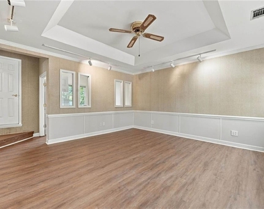 2012 Falcon Glen Court - Photo Thumbnail 18