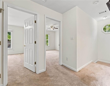 2012 Falcon Glen Court - Photo Thumbnail 19