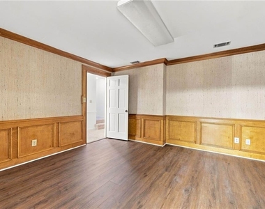 2012 Falcon Glen Court - Photo Thumbnail 34