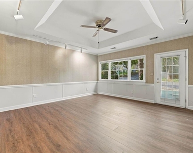 2012 Falcon Glen Court - Photo Thumbnail 16