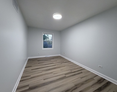 30974 N Milwaukee Avenue - Photo Thumbnail 11