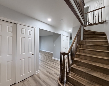 30974 N Milwaukee Avenue - Photo Thumbnail 3