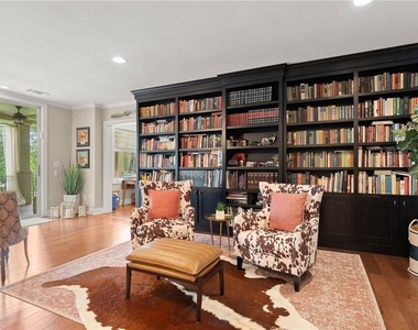 2819 Ne Point Overlook - Photo Thumbnail 46