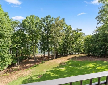 2819 Ne Point Overlook - Photo Thumbnail 62