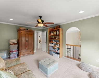 2819 Ne Point Overlook - Photo Thumbnail 37