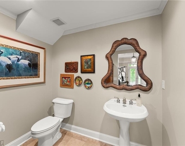 2819 Ne Point Overlook - Photo Thumbnail 47