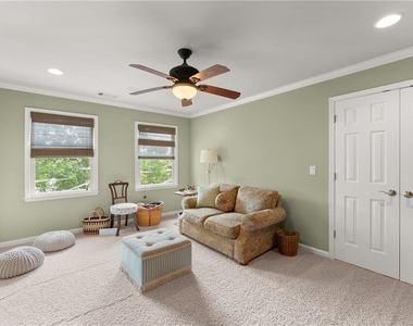 2819 Ne Point Overlook - Photo Thumbnail 36
