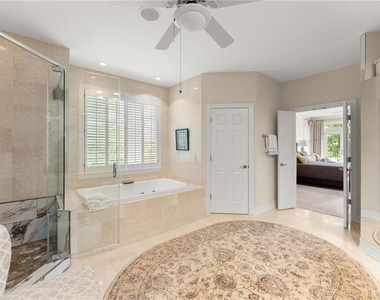 2819 Ne Point Overlook - Photo Thumbnail 31