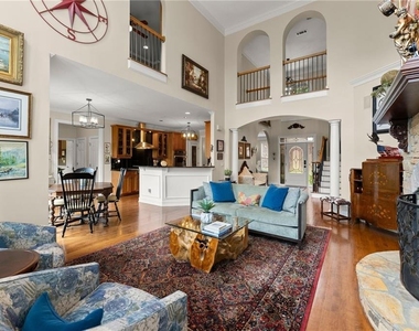 2819 Ne Point Overlook - Photo Thumbnail 15