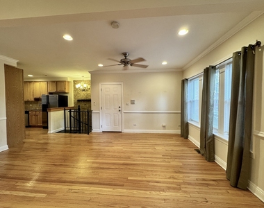 3722 W School Street - Photo Thumbnail 1
