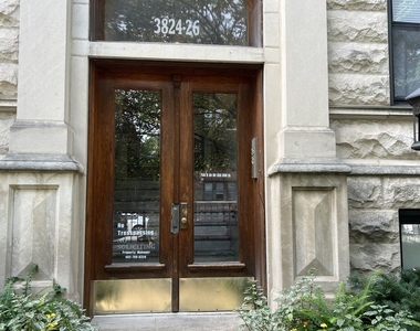 3824 N Fremont Street - Photo Thumbnail 2