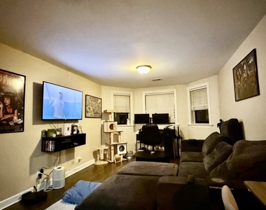 3824 N Fremont Street - Photo Thumbnail 8