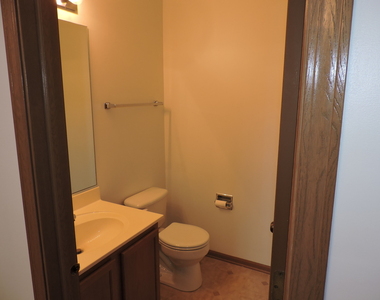 2480 Frost Drive - Photo Thumbnail 6
