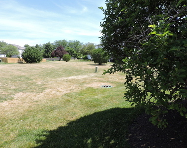 2480 Frost Drive - Photo Thumbnail 31
