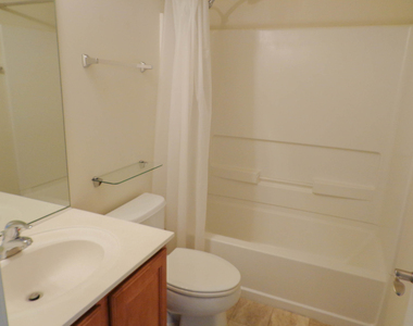 131 Bristol Lane - Photo Thumbnail 14