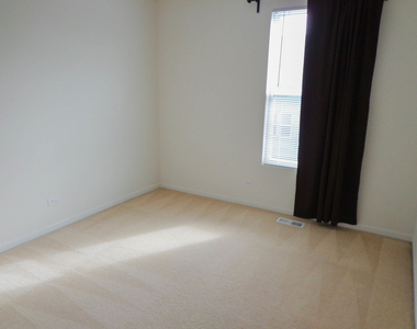131 Bristol Lane - Photo Thumbnail 16