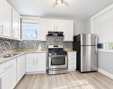 1525 W Garfield Boulevard - Photo Thumbnail 1