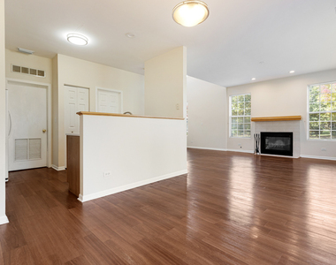 2759 Mcclennan Court - Photo Thumbnail 8