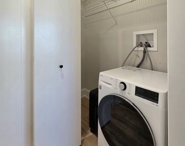 2748 N Hampden Court - Photo Thumbnail 10