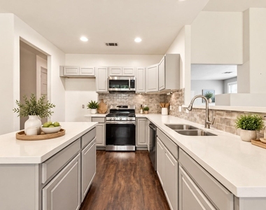 6606 Belmont Bend - Photo Thumbnail 20